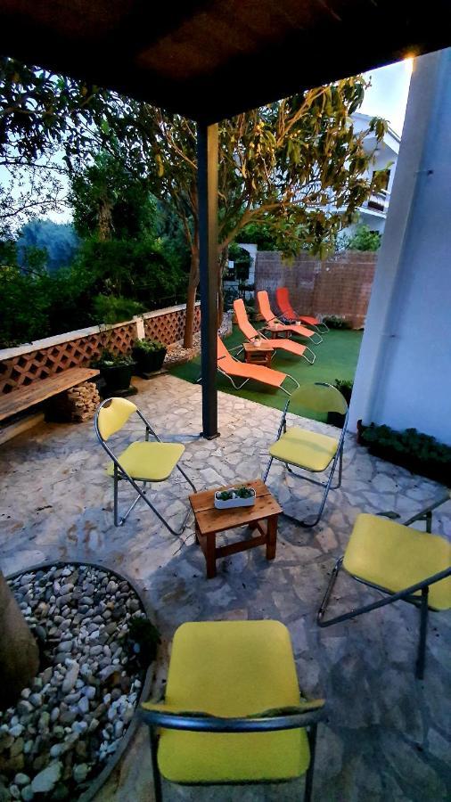 Apartments Viki Split Bagian luar foto